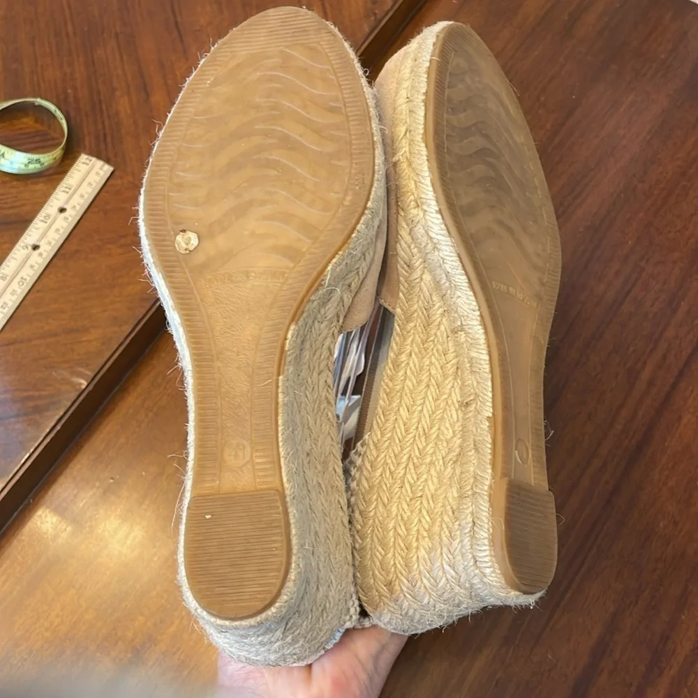 🍯 Paseart cream and tan suede wedge espadrilles